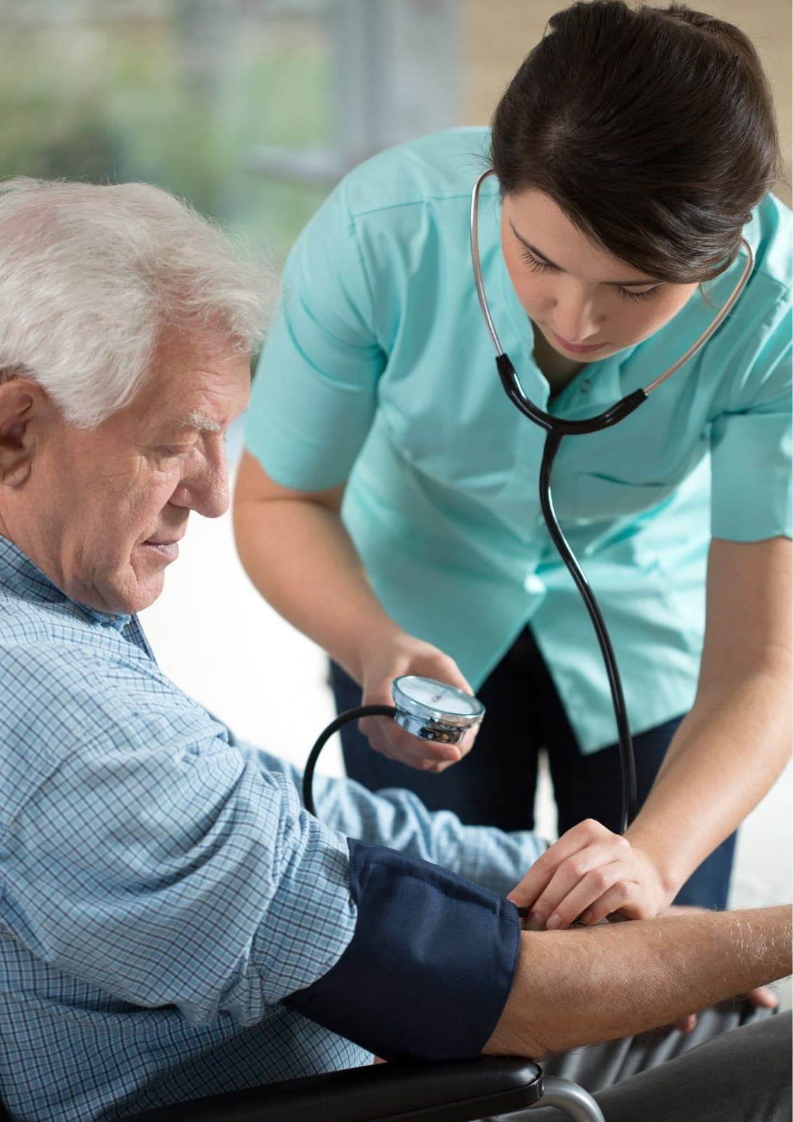 Specialized hypertension management in Dubai provided by doctors to control blood pressure and reduce cardiovascular risks.