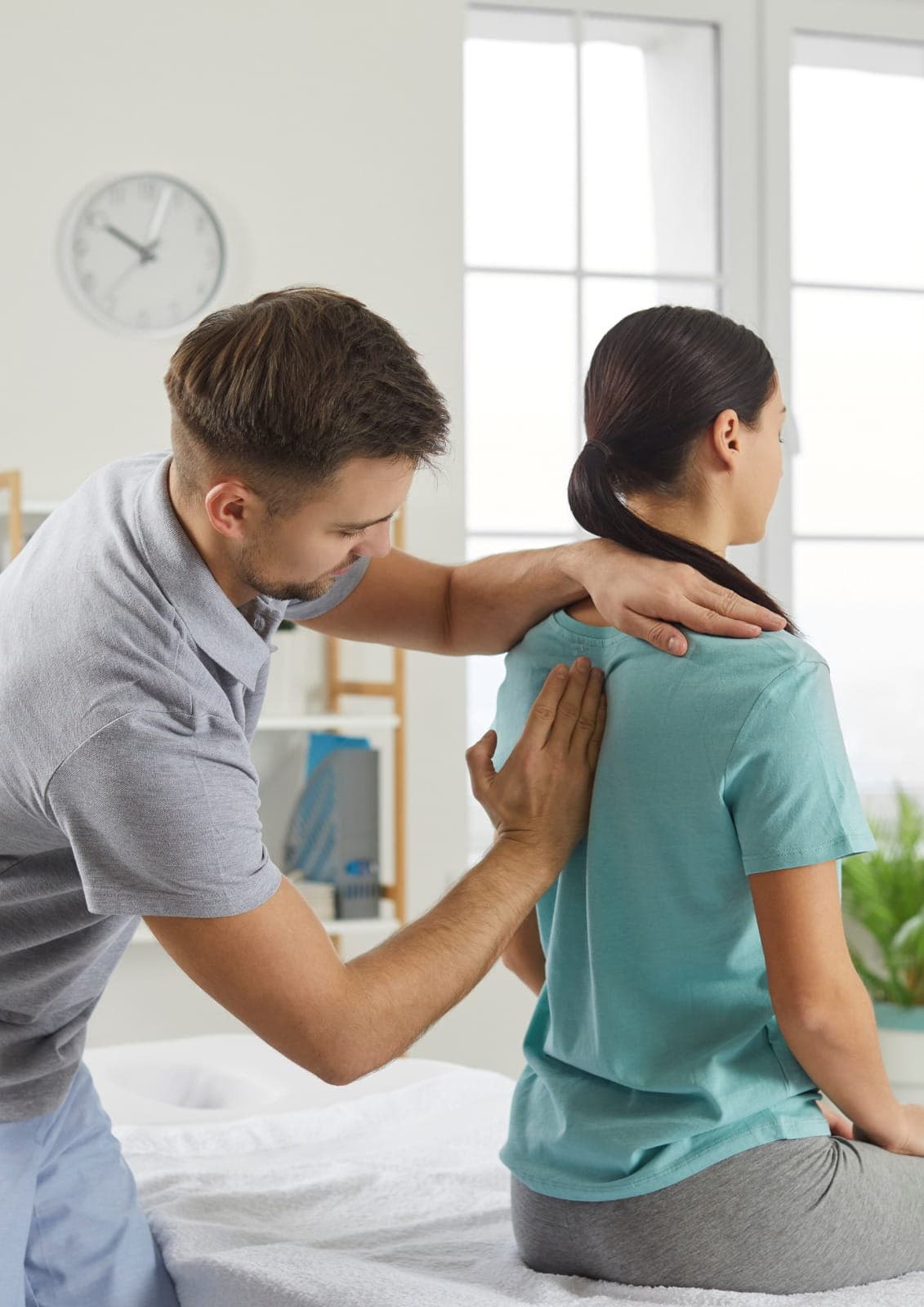 Scoliosis Treatment in Dubai provided through specialized physiotherapy to improve spinal alignment and posture.