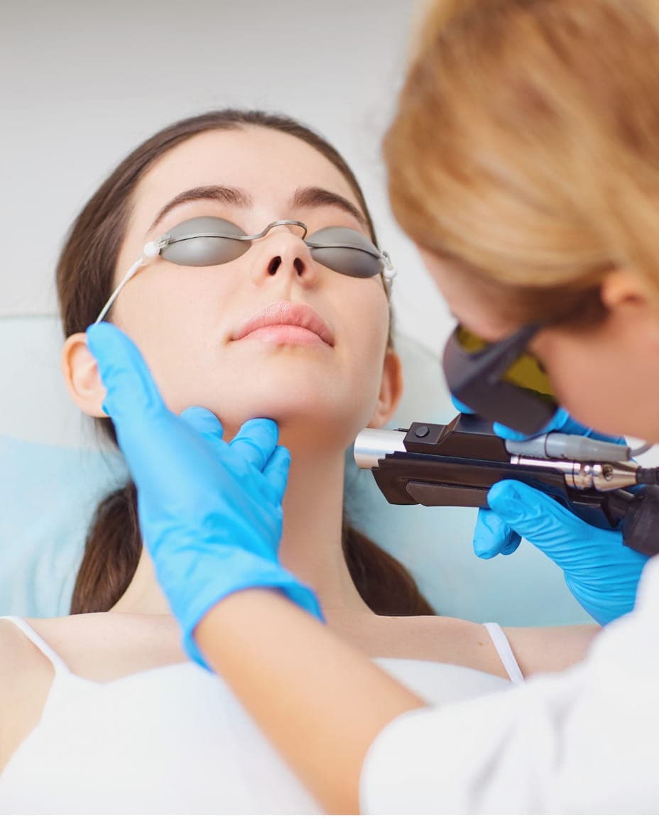 Clinical Skin Tag Assessment in Dubai