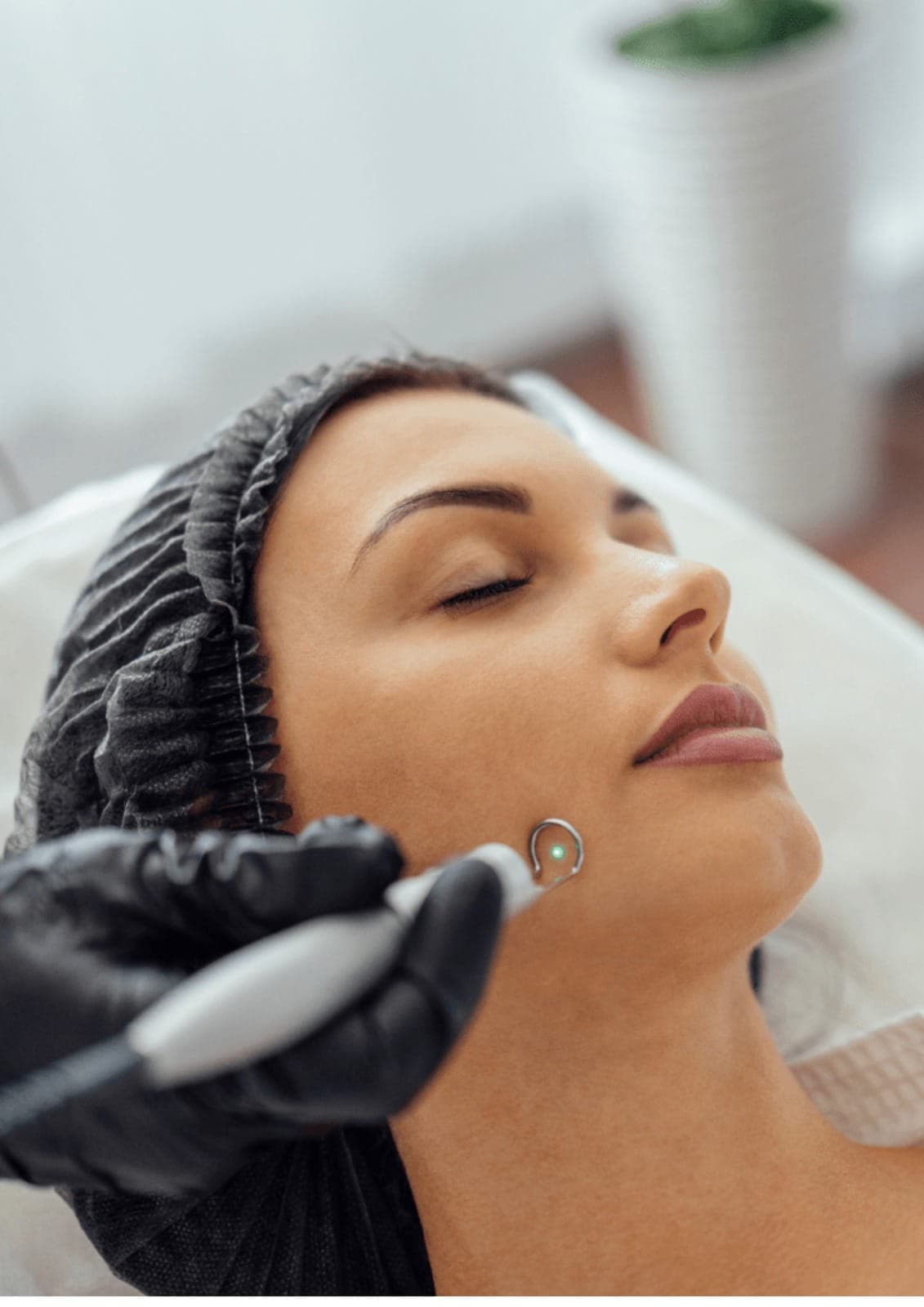 Pigmentation treatment performed by specialists to reduce dark spots and achieve a more even skin tone.